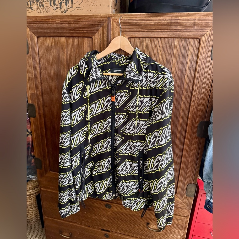 Diesel Black and Yellow Graphic Windbreaker with Hood size L